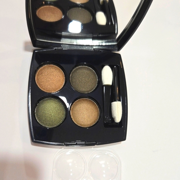 CHANEL 318 BLURRY GREEN Les 4 Ombres Multi-Effect Eyeshadow Pallet  New - Picture 3 of 13